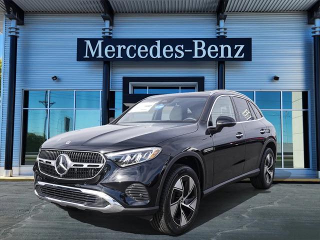 new 2024 Mercedes-Benz GLC 300 car, priced at $53,615