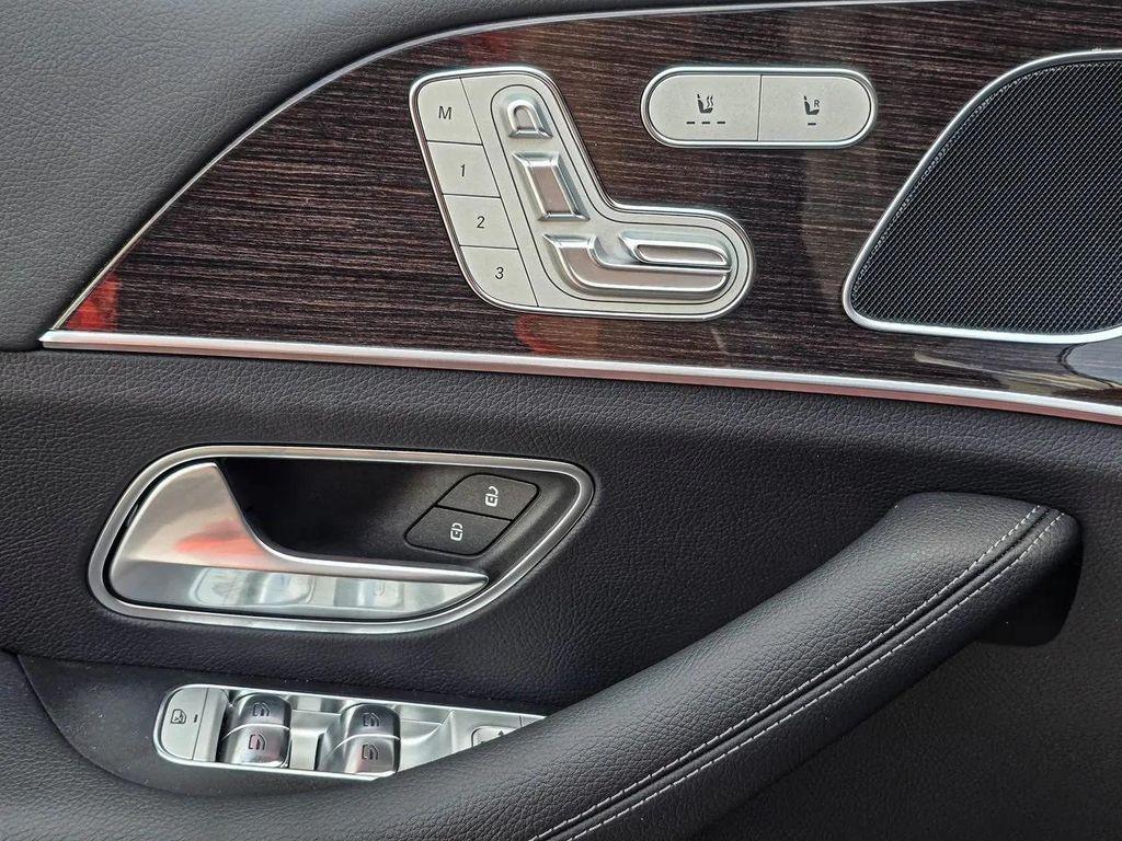 new 2025 Mercedes-Benz GLE 350 car, priced at $67,255