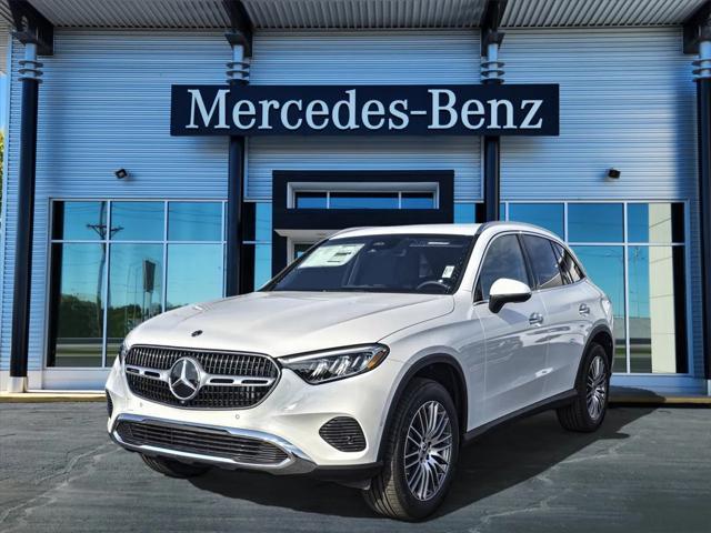 new 2024 Mercedes-Benz GLC 300 car, priced at $51,585