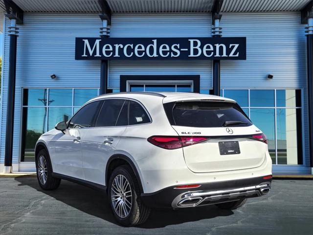 new 2024 Mercedes-Benz GLC 300 car, priced at $51,585