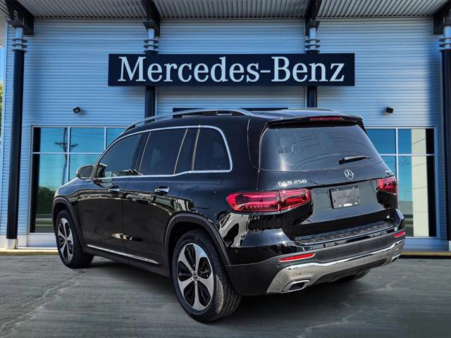 new 2024 Mercedes-Benz GLB 250 car, priced at $53,815