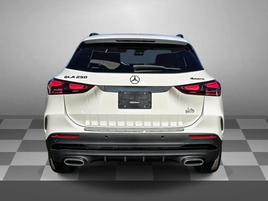 new 2025 Mercedes-Benz GLA 250 car, priced at $38,092