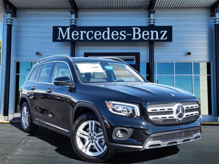 new 2023 Mercedes-Benz GLB 250 car, priced at $49,685