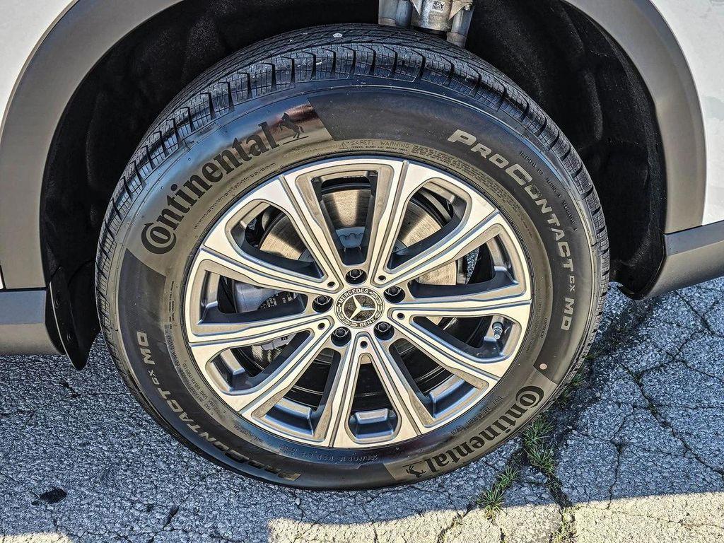 new 2026 Mercedes-Benz GLC 300 car, priced at $54,335