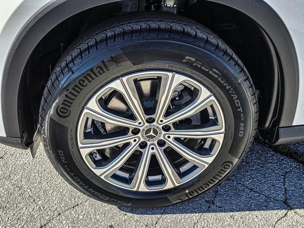 new 2026 Mercedes-Benz GLC 300 car, priced at $54,335