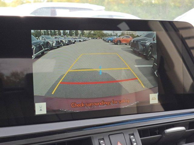 new 2025 Lexus ES 350 car, priced at $46,624