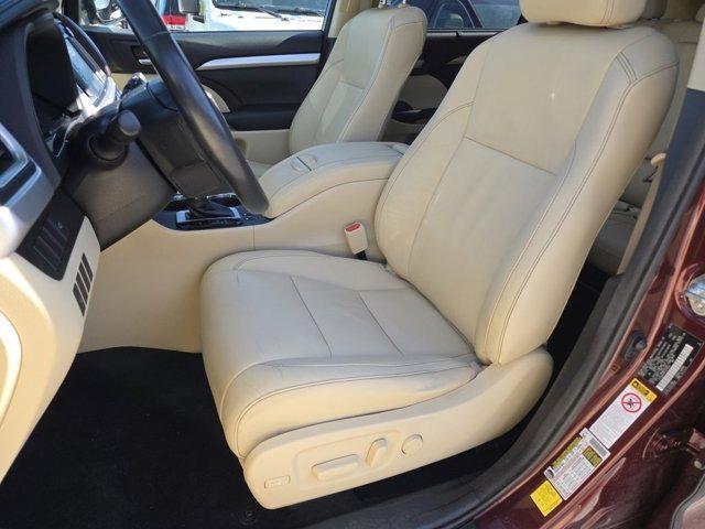 used 2015 Toyota Highlander car, priced at $15,775