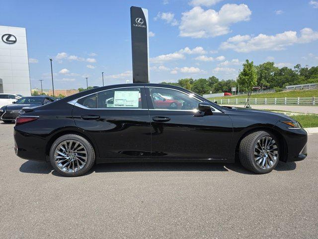 new 2025 Lexus ES 300h car, priced at $50,748