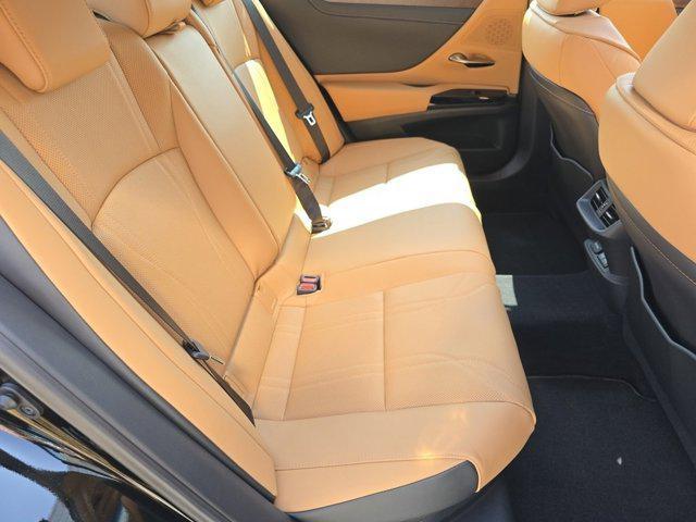 new 2025 Lexus ES 300h car, priced at $50,748