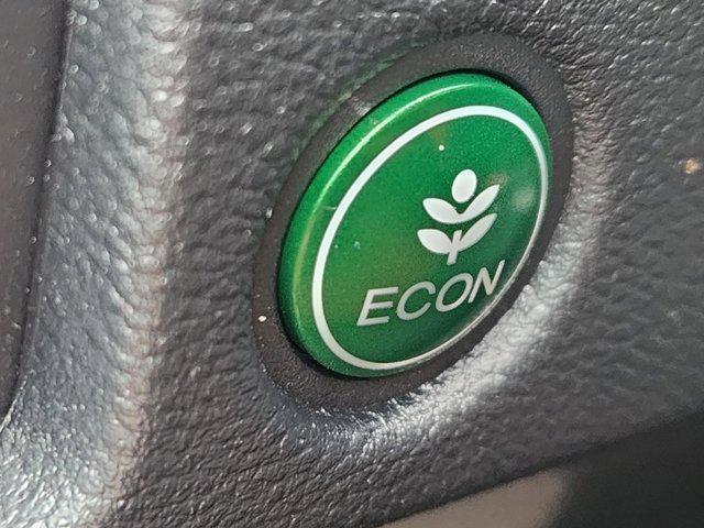 used 2022 Honda Pilot car, priced at $33,938