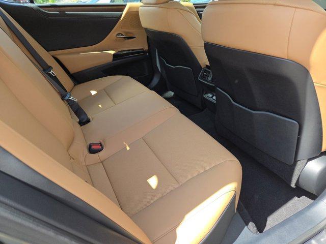 new 2025 Lexus ES 350 car, priced at $46,694