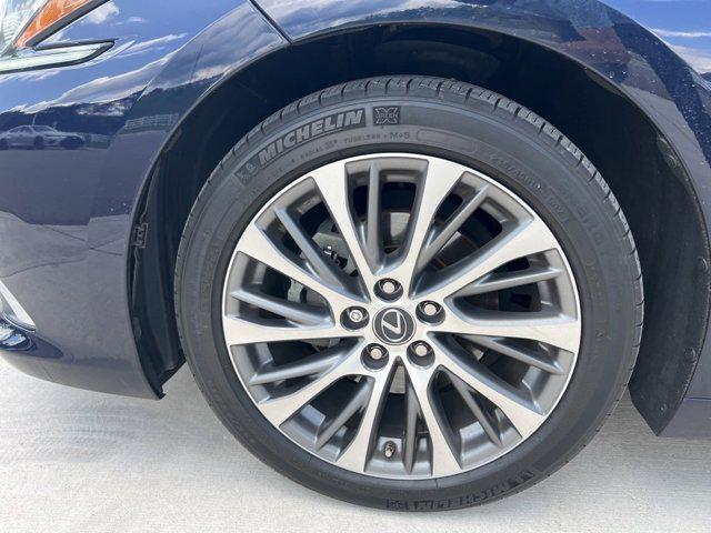 used 2019 Lexus ES 350 car, priced at $32,641