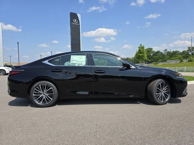 new 2025 Lexus ES 300h car, priced at $47,750