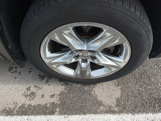 used 2015 Toyota Highlander car, priced at $16,414