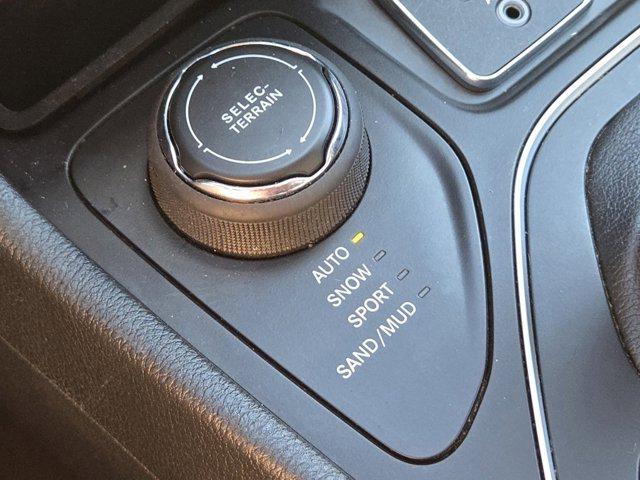 used 2022 Jeep Cherokee car, priced at $22,331