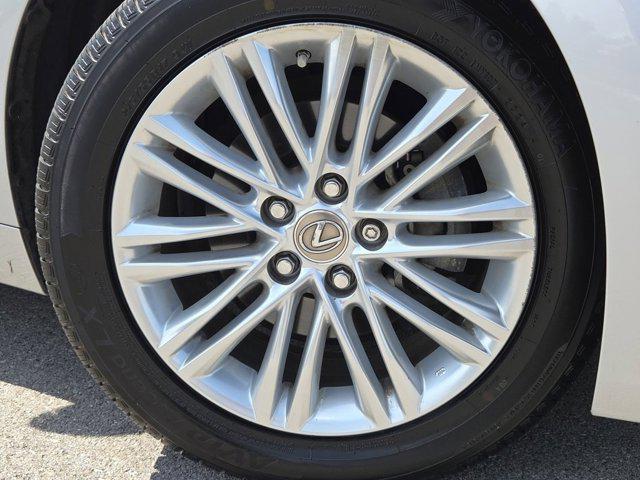 used 2014 Lexus ES 350 car, priced at $18,954
