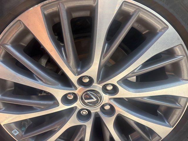 used 2021 Lexus ES 350 car, priced at $32,911