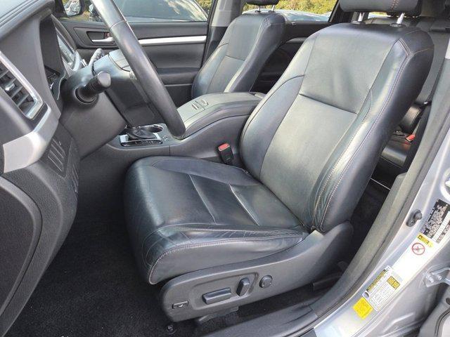 used 2014 Toyota Highlander car, priced at $14,473