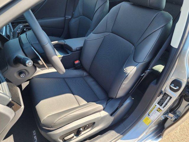 new 2025 Lexus ES 300h car, priced at $52,464