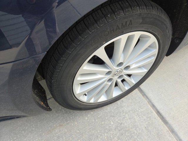 used 2014 Toyota Avalon Hybrid car, priced at $12,951