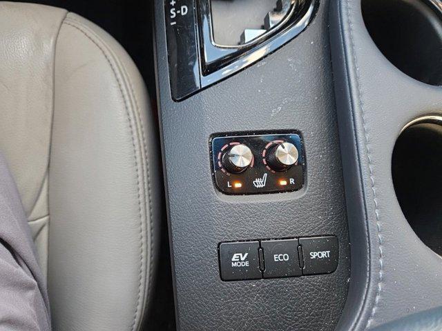 used 2014 Toyota Avalon Hybrid car, priced at $12,951