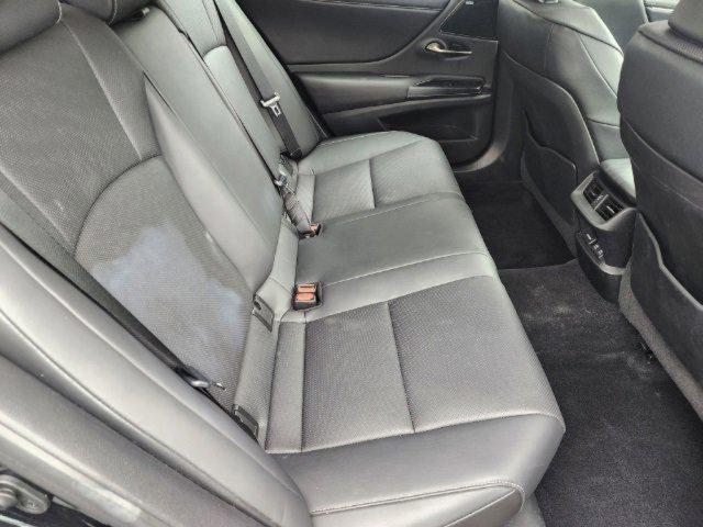 used 2021 Lexus ES 300h car, priced at $33,191
