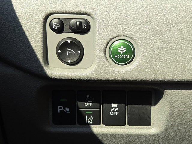 used 2021 Honda Pilot car, priced at $29,018