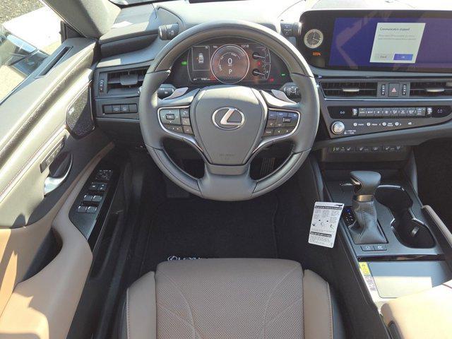new 2025 Lexus ES 300h car, priced at $54,731