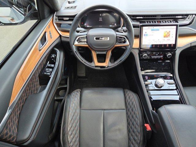 used 2022 Jeep Grand Cherokee car, priced at $39,996