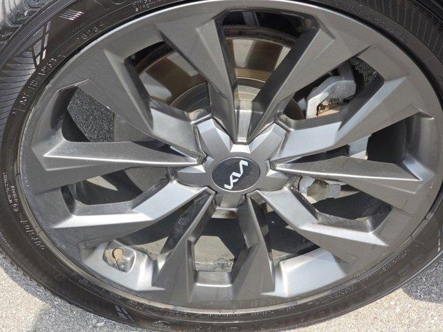 used 2022 Kia Sorento car, priced at $31,807