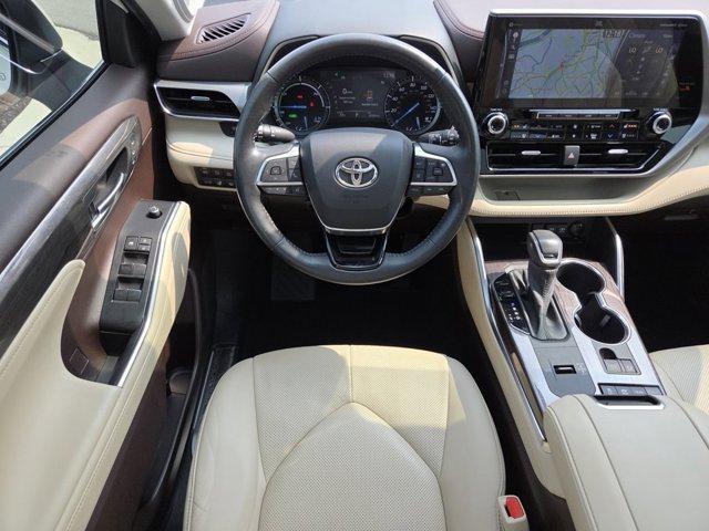 used 2021 Toyota Highlander Hybrid car, priced at $39,653