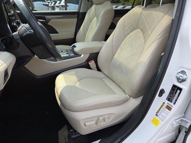 used 2021 Toyota Highlander Hybrid car, priced at $39,653