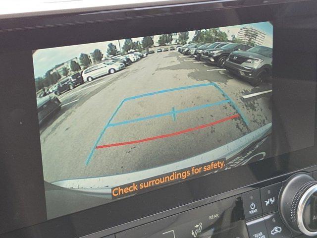 used 2024 Toyota Highlander car, priced at $37,964