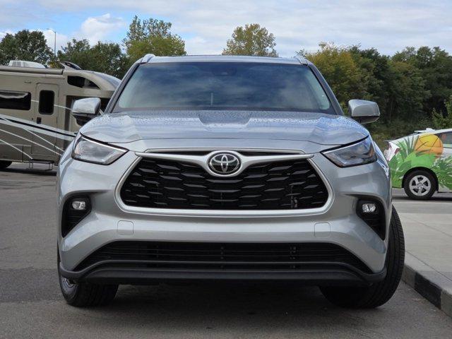 used 2024 Toyota Highlander car, priced at $37,964
