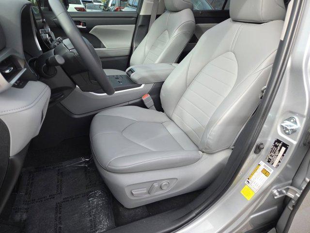 used 2024 Toyota Highlander car, priced at $37,964