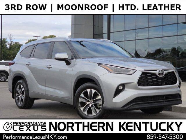 used 2024 Toyota Highlander car, priced at $40,445