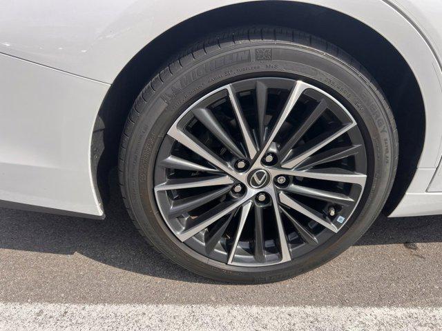 used 2022 Lexus ES 350 car, priced at $36,612
