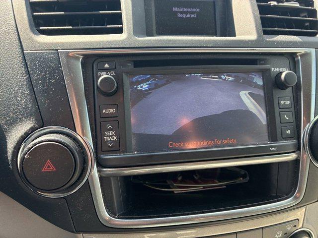 used 2013 Toyota Highlander car, priced at $13,946