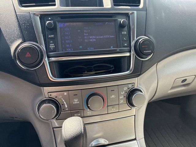used 2013 Toyota Highlander car, priced at $13,946