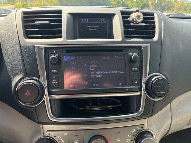 used 2013 Toyota Highlander car, priced at $13,946