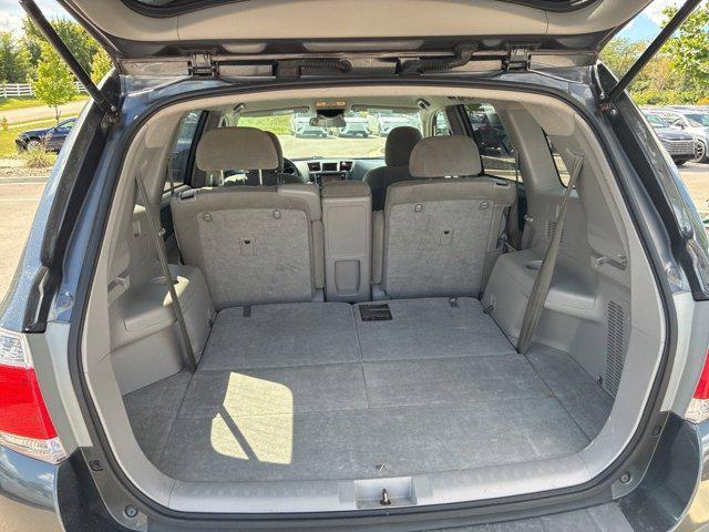 used 2013 Toyota Highlander car, priced at $13,946