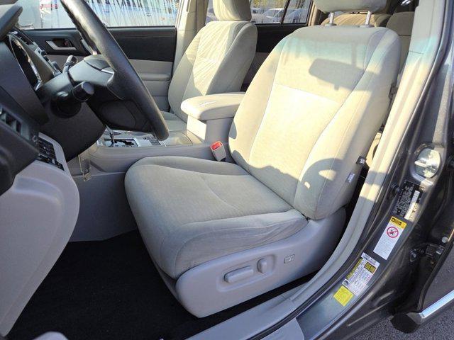 used 2013 Toyota Highlander car, priced at $12,994