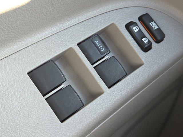 used 2013 Toyota Highlander car, priced at $12,994