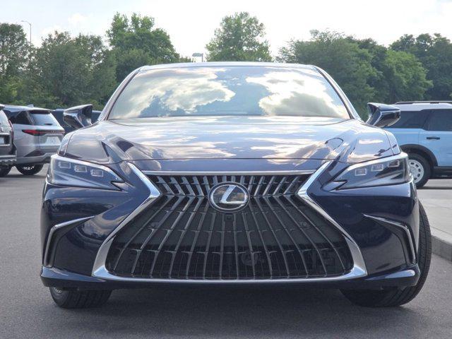new 2025 Lexus ES 300h car, priced at $54,226