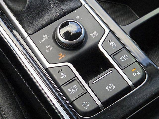 used 2022 Kia Sorento car, priced at $29,631