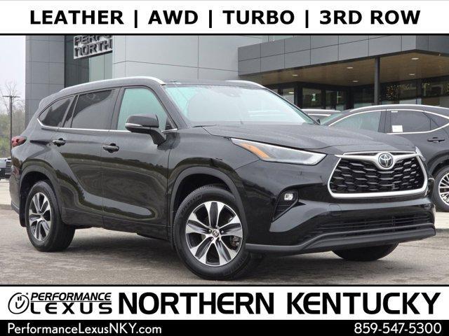 used 2024 Toyota Highlander car, priced at $40,978