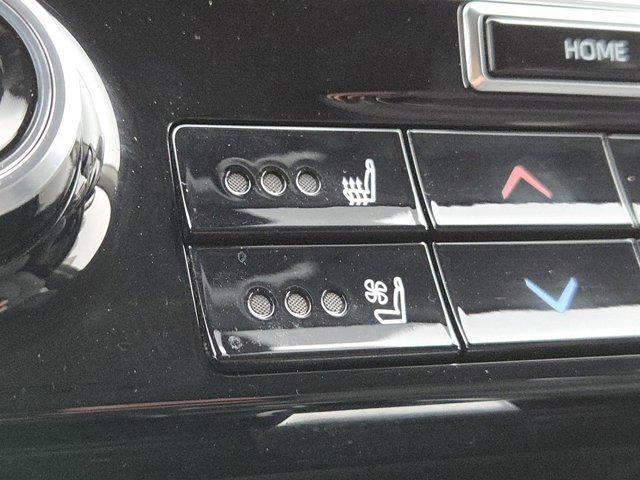 used 2021 Toyota Highlander car, priced at $32,427