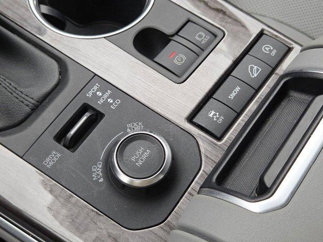 used 2021 Toyota Highlander car, priced at $32,427