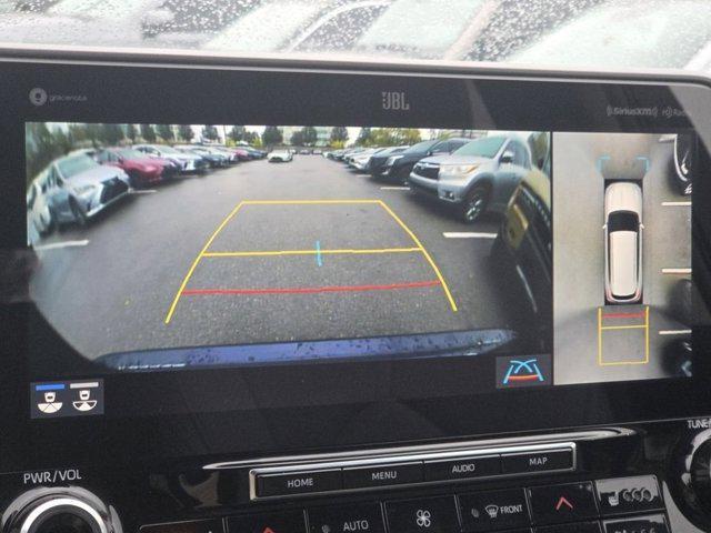 used 2021 Toyota Highlander car, priced at $32,427