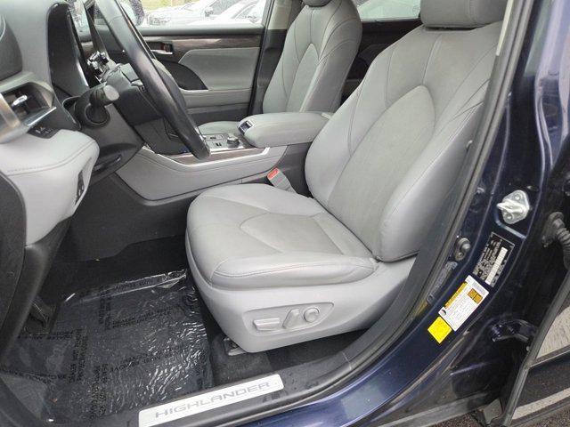 used 2021 Toyota Highlander car, priced at $32,427